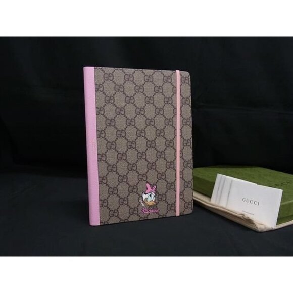 Gucci Accessories - Gucci Disney Collaboration Daisy Duck GG Supreme Notebook Brown Fj7546
